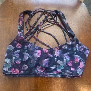 Lululemon Free to Be Bra